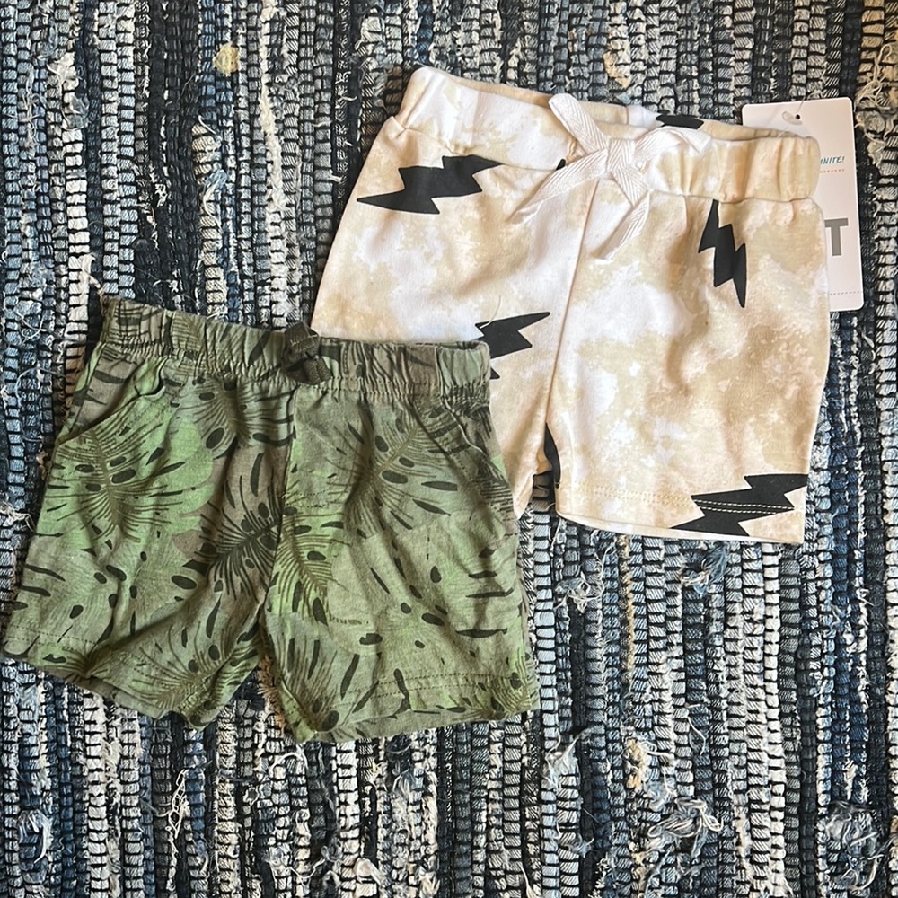 Bundle of shorts